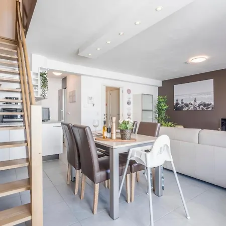 Perfect Getaway Duplex Rooftop App. W. Terrace アパート *